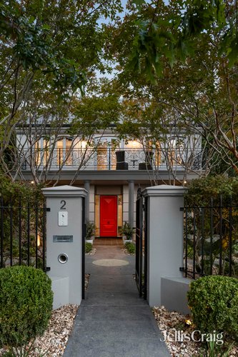 2 Water Street Camberwell 3124