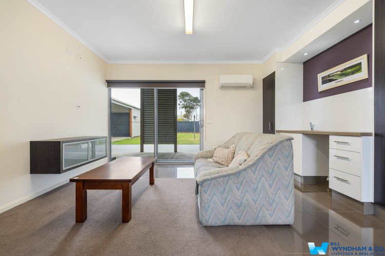 2 Waverley Court, Paynesville