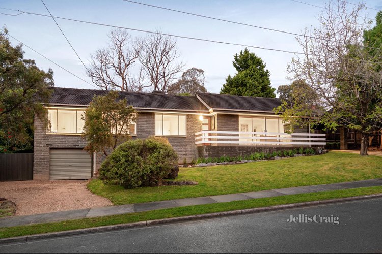 20 Beleura Grove Lower Plenty 3093