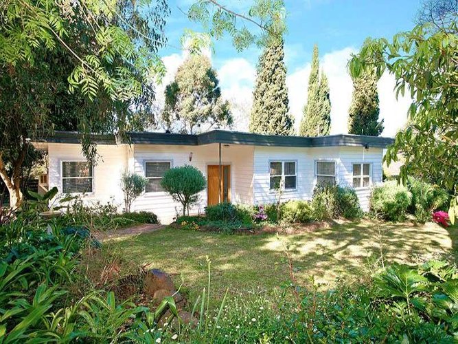 20 Fernwood Avenue Ringwood East 3135