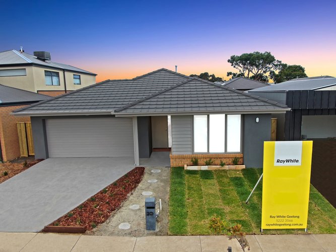 20 Flagstaff Street Armstrong Creek 3217