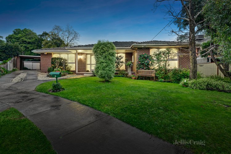 20 Narallah Grove Box Hill North 3129