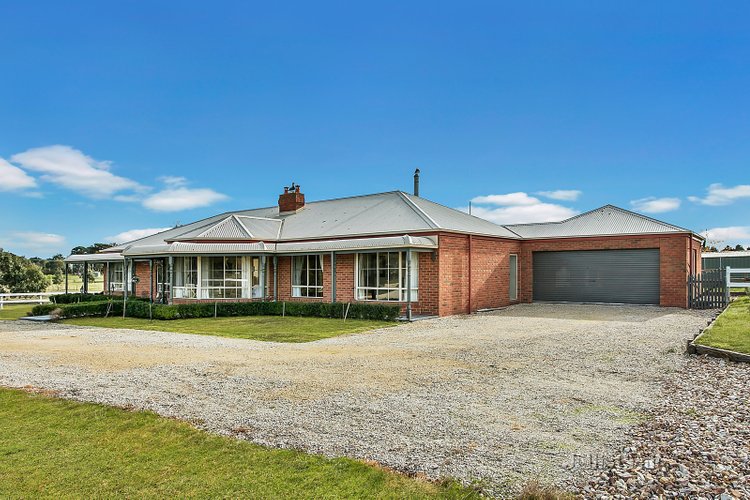 20 Parkers Lane Woodend 3442
