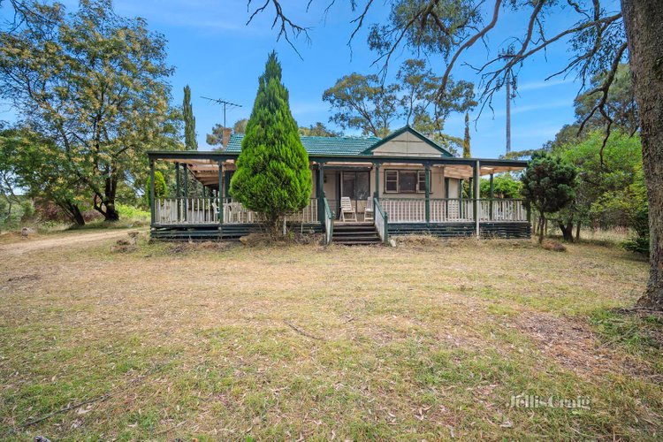 20 Reserve Road East  Mount Egerton 3352
