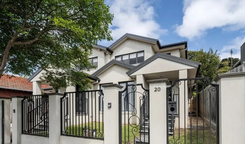 20 Ruabon Road Toorak 3142