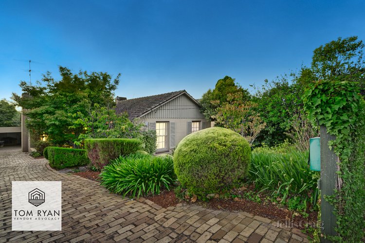20 Viewhill Road Balwyn North 3104