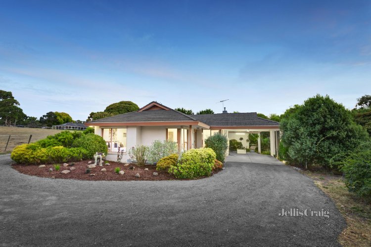 20 Youngs Road Yarrambat 3091
