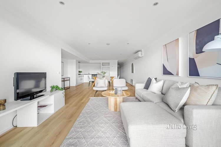 20 137 Melville Road Brunswick West 3055