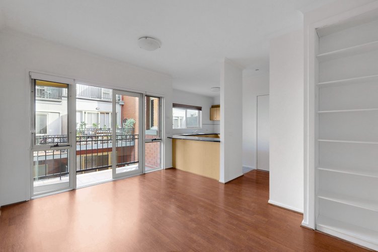20/18 Mawbey Street  Kensington 3031