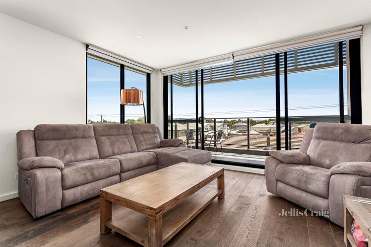 201D 23 Cumberland Road Pascoe Vale South 3044