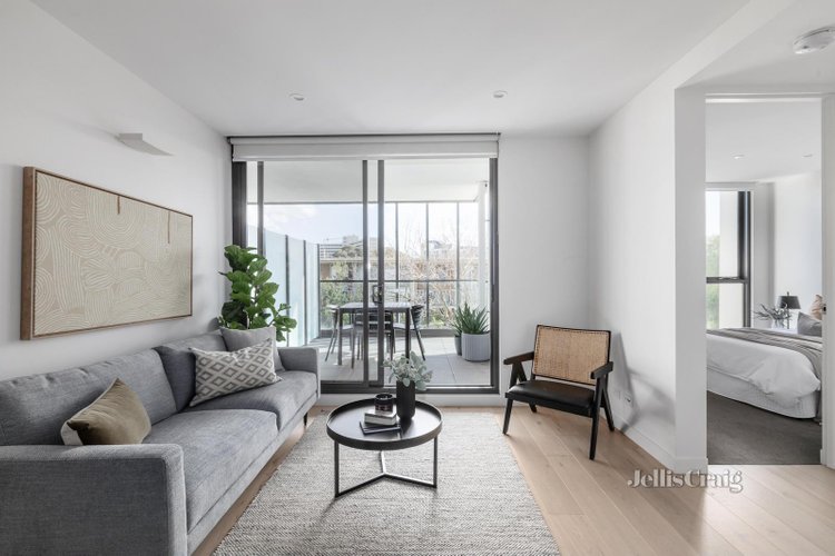 202 15 Cromwell Road South Yarra 3141