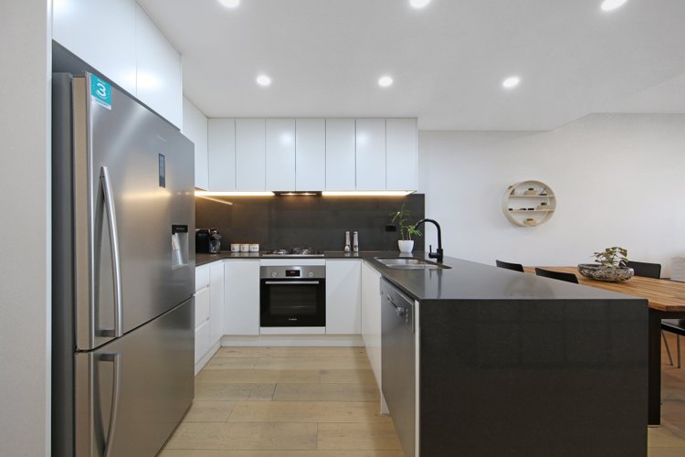 202/215 Chesterville Road Moorabbin 3189