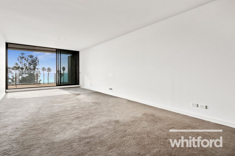 202/6-8 Eastern Beach Road, Geelong