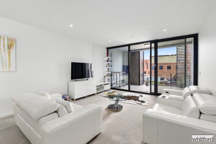 203/100 Western Beach Road, Geelong