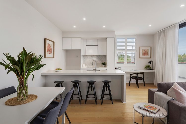203/687 Toorak Road Toorak 3142
