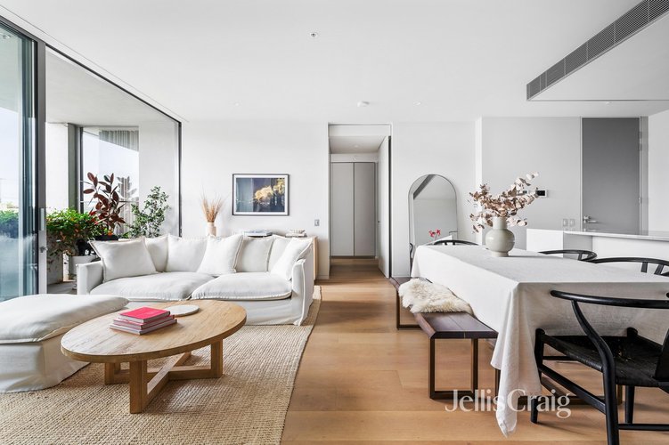 203/835 High Street Armadale 3143