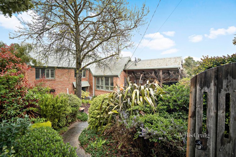204 Clayton Street Canadian 3350