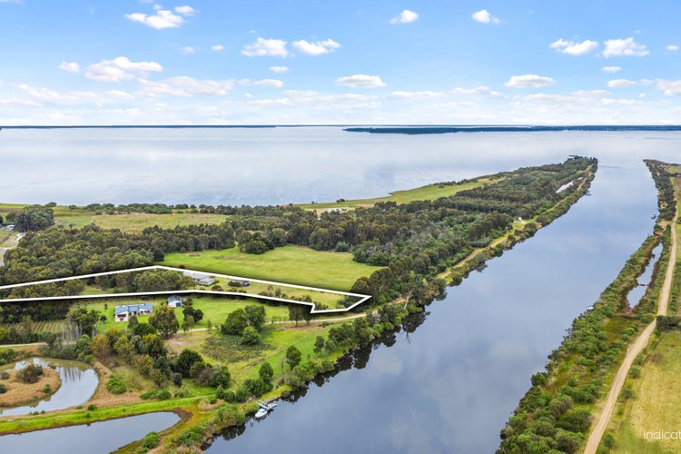 204 Reynolds Road, Metung