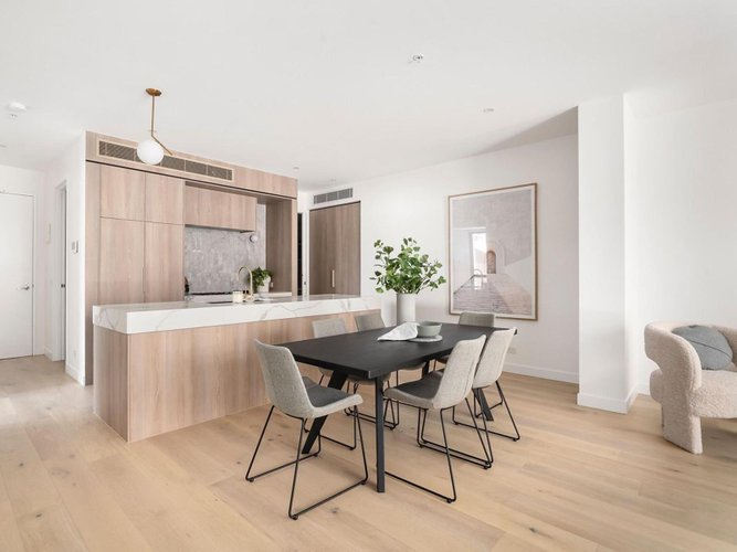 204 469 Riversdale Road Hawthorn East 3123