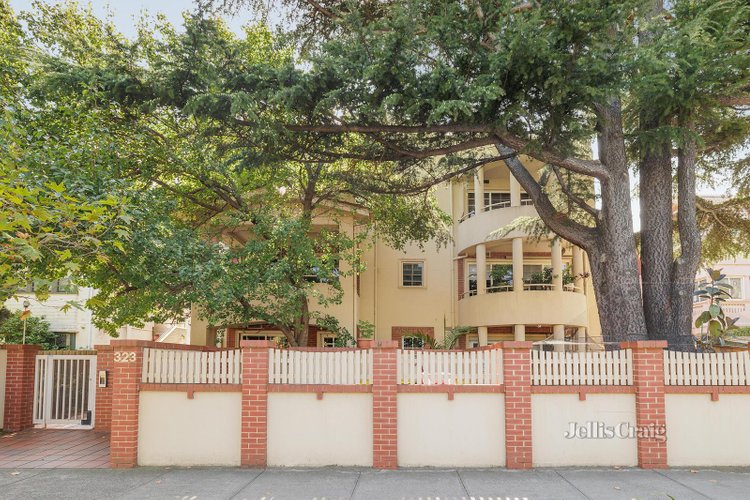 205 323 Dandenong Road Prahran 3181