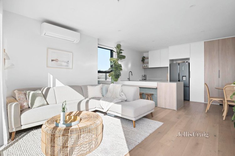 205 74 Pascoe Vale Road Moonee Ponds 3039