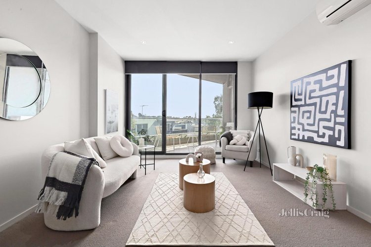 206 20 Pier Lane Maribyrnong 3032