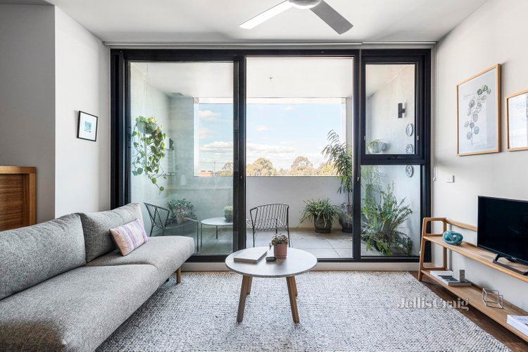 206 202 Beavers Road Northcote 3070