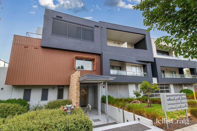 206 90-92 Middleborough Road Blackburn South 3130