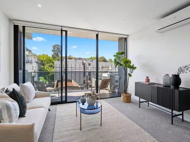 207/57 Toorak Road South Yarra 3141
