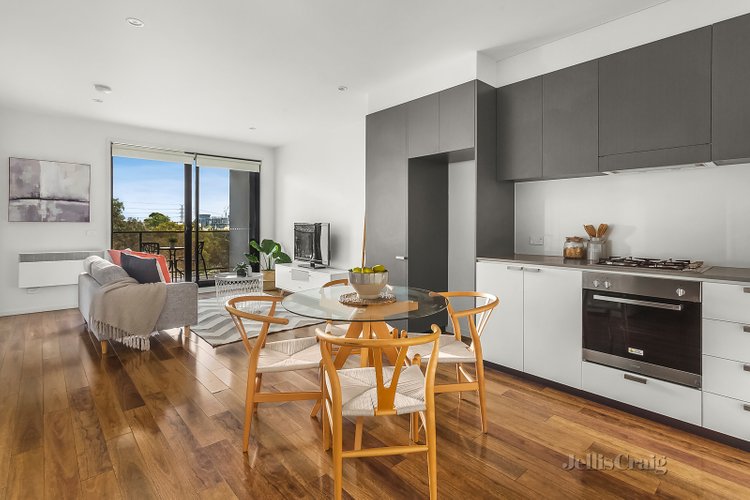 208/71 Henry Street Kensington 3031