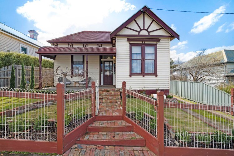 209 Chisholm Street Soldiers Hill 3350