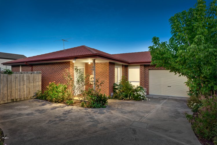 2/1 Arcadia Street Box Hill South 3128