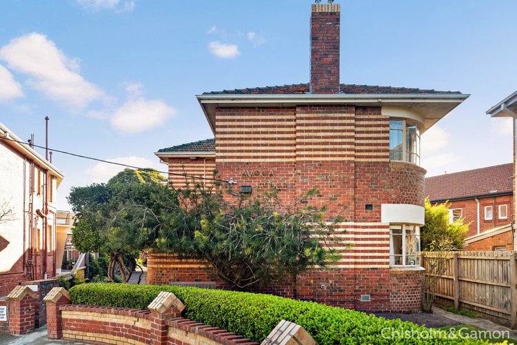 2 1 Avoca Court Elwood 3184