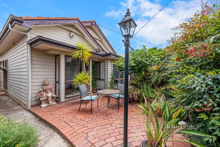 21 Beavers Road Northcote 3070