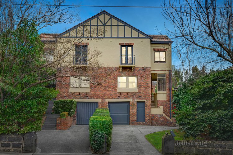 21 Canberra Road Toorak 3142