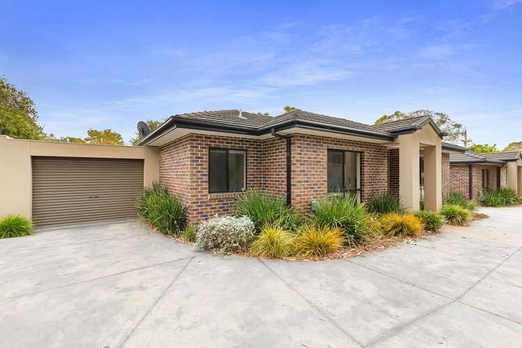 2/1 Carnarvon Avenue The Basin 3154