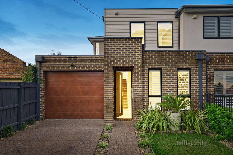 21 Clairmont Avenue Bentleigh 3204
