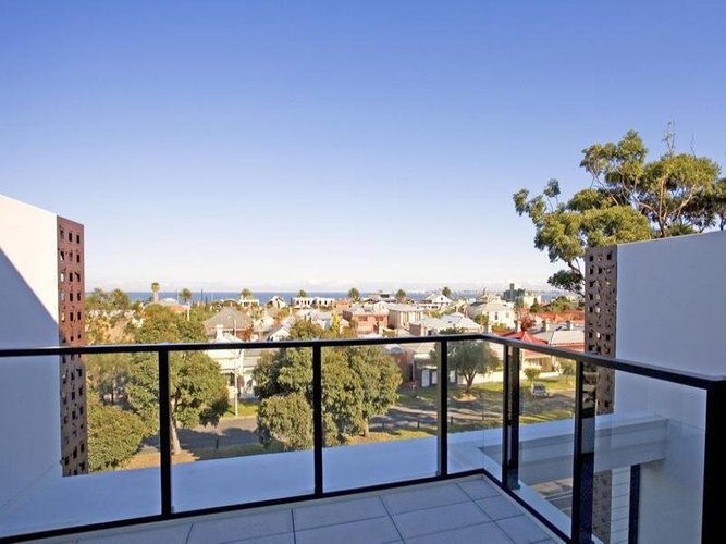21 Danks Street Albert Park 3206