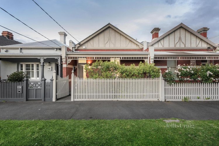 21 Dinsdale Street Albert Park 3206