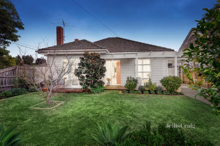 21 Eddys Grove Bentleigh 3204