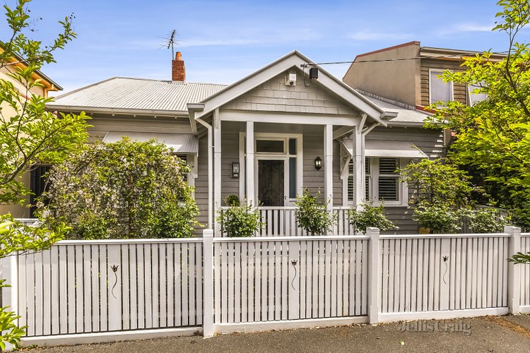 2/1 Ferguson Street Ascot Vale 3032