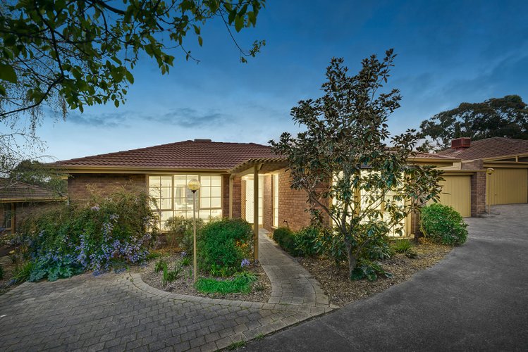 2/1 Frankcom Street Blackburn 3130