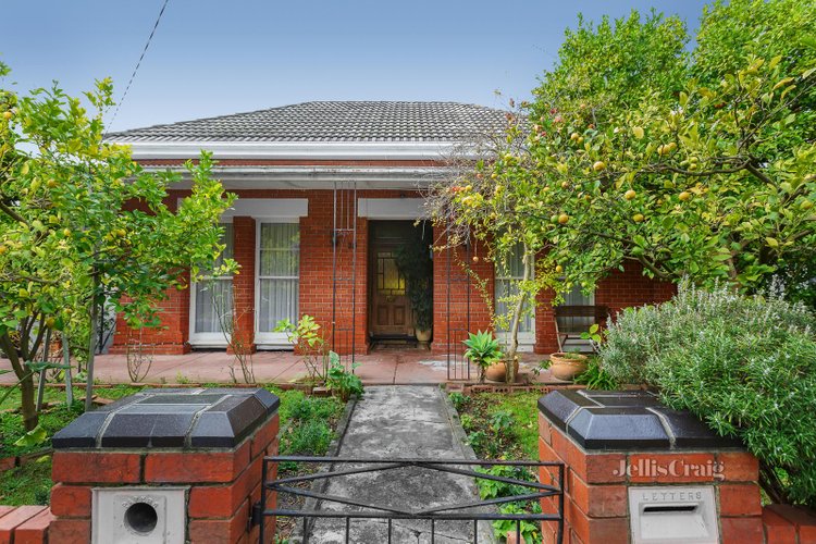 21 Highbury Grove Prahran 3181