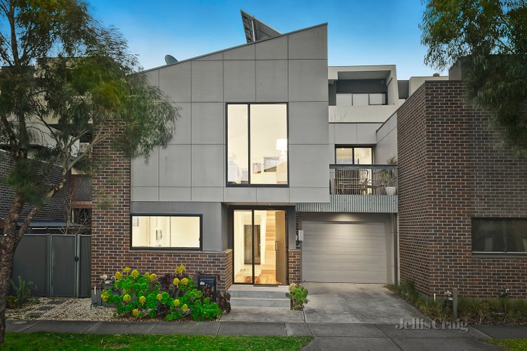 21 Hillsdale Avenue Maribyrnong 3032