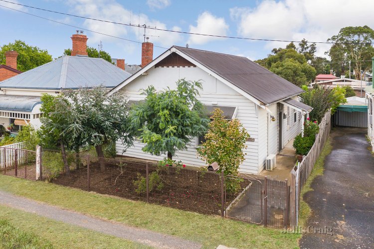 21 Hunter Street Castlemaine 3450