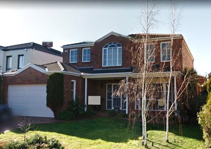 21 Huntingtower Crescent Mount Waverley 3149