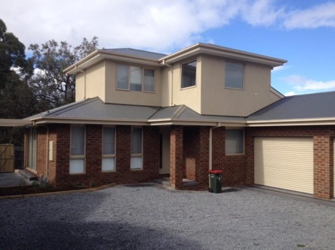 2/1 Ian Crescent Mitcham 3132