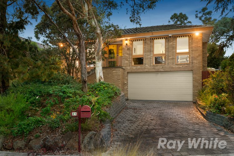 21 Ingleside Crescent Glen Waverley 3150