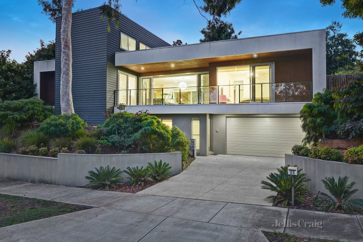 21 Jackson Avenue Mont Albert North 3129