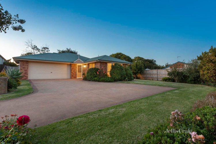 21 Kenworthy Rise Mornington 3931